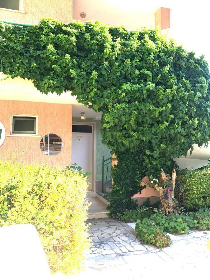 Duplex Apartments Sveti Vlas Eksteriør bilde